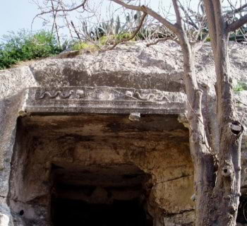la Grotta della Vipera a Cagliari: mausoleo di Atilia Pomptilla