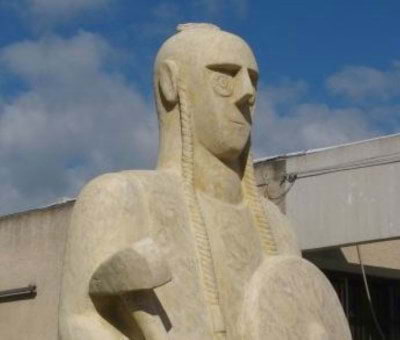 statua di guerriero sardo rinvenuta a Monte Prama, Cabras