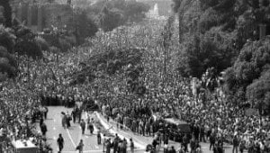 i funerali di Berlinguer, il 13 giugno 1984, vedono la partecipazione di un milione di persone