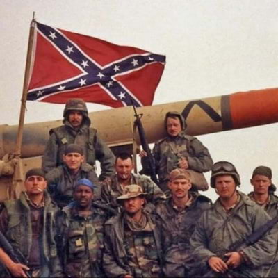 aprile 2022, negli Stati del Sud un gruppo di rievocatori con la bandiera confederale
