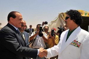 <b>Silvio Berlusconi</b> e <b>Mohammar Gheddafi</b>, accordi significativi tra i due paesi